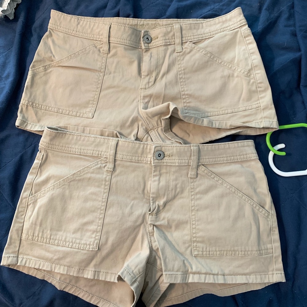 Khaki shorts